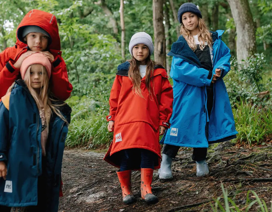 4 children wearing the Red Kids Dry Robe