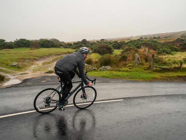 5 Essential Road Cycling Safety Tips For Autumn