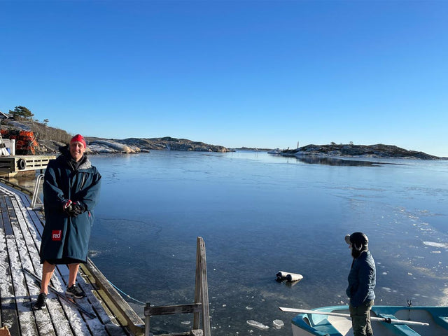 Cold Water Swimming - The Art of Keeping Warm