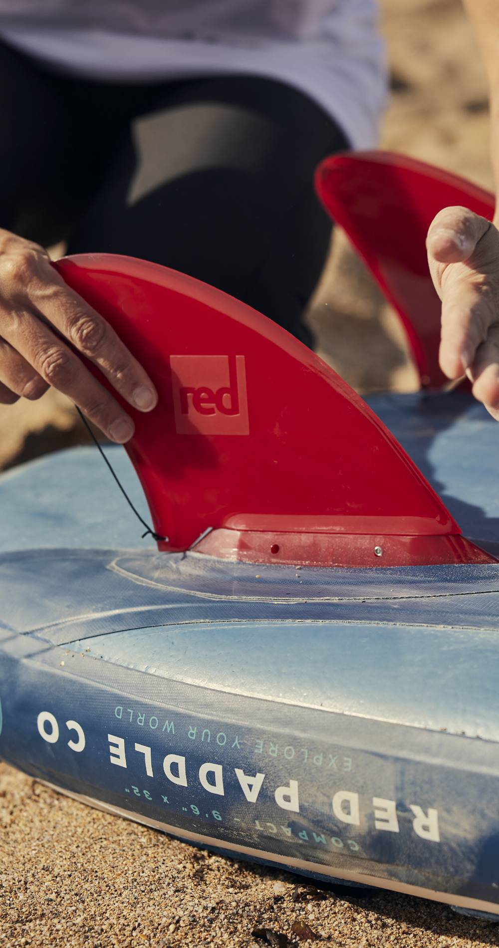 Red fin paddle board discount