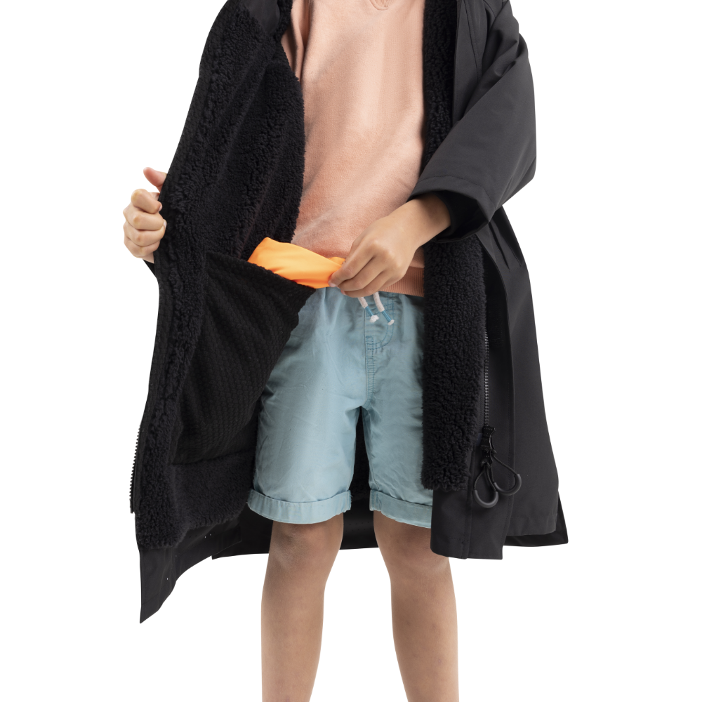 Kids’ Long Sleeve Dry Waterproof Changing Robe Alter EVO Pro - Stealth Black