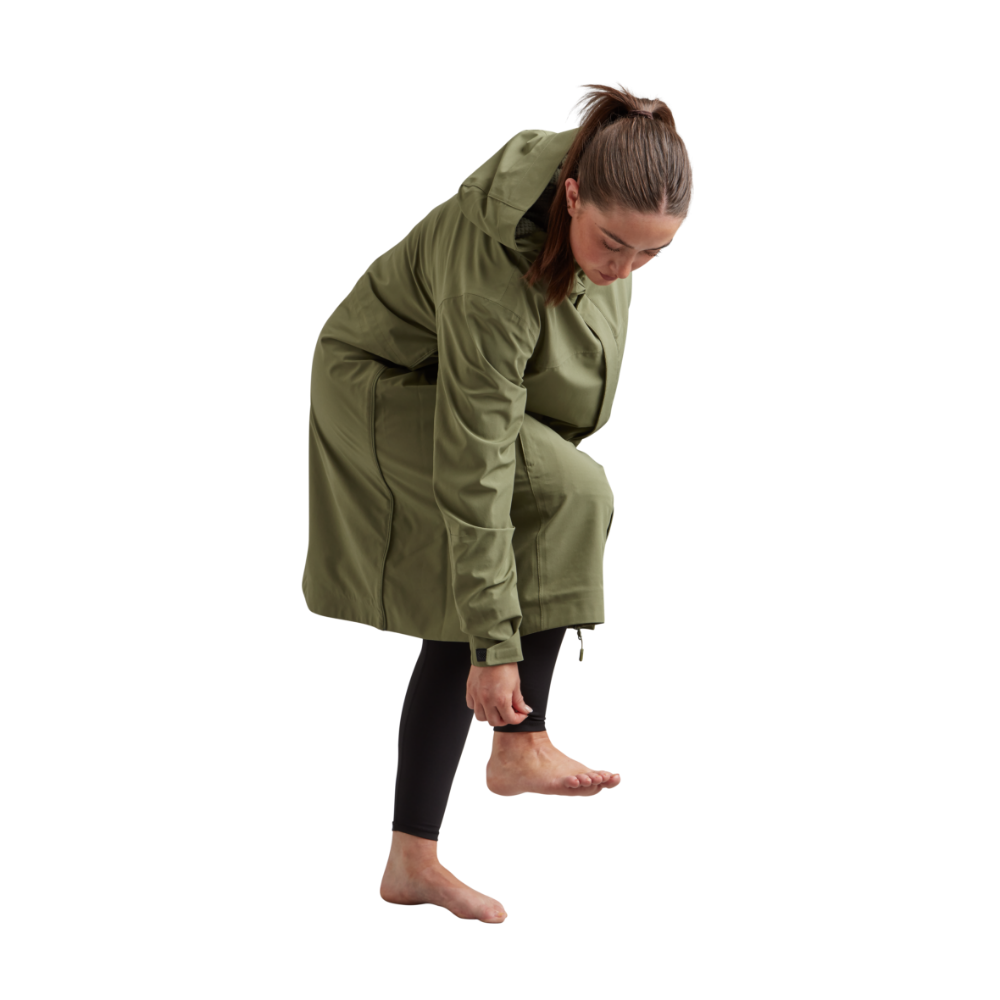 Women's Pursuit Waterproof Lightweight Changing Robe Jacket - Olive Green