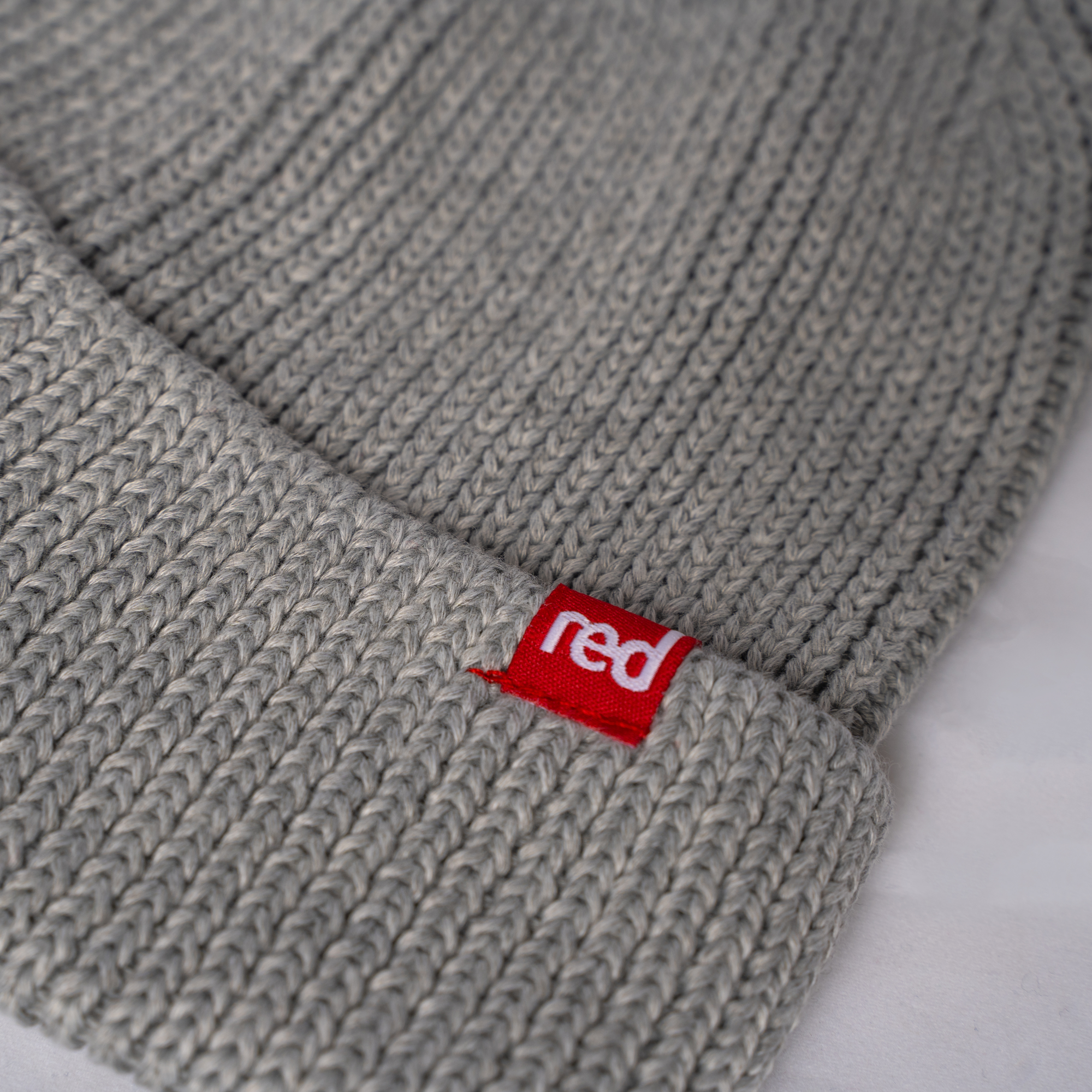 Eddy Recycled Polyester Beanie Hat - Light Grey